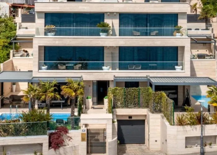 Beach Front Villa Fran
